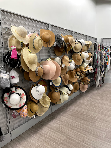 Clothing Store «Burlington Coat Factory», reviews and photos, 3168 Airport Blvd, Mobile, AL 36606, USA