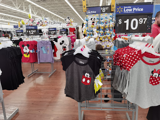 Department Store «Walmart Supercenter», reviews and photos, 3250 Vineland Rd, Kissimmee, FL 34746, USA