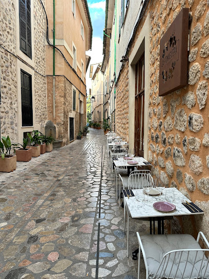 La Romaguera Restaurant - Carrer de Sa Mar, 26, 07100 Sóller, Illes Balears, Spain