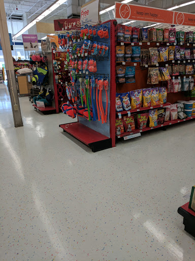 Pet Supply Store «Petco Animal Supplies», reviews and photos, 1231 Bruce B Downs Blvd, Wesley Chapel, FL 33543, USA