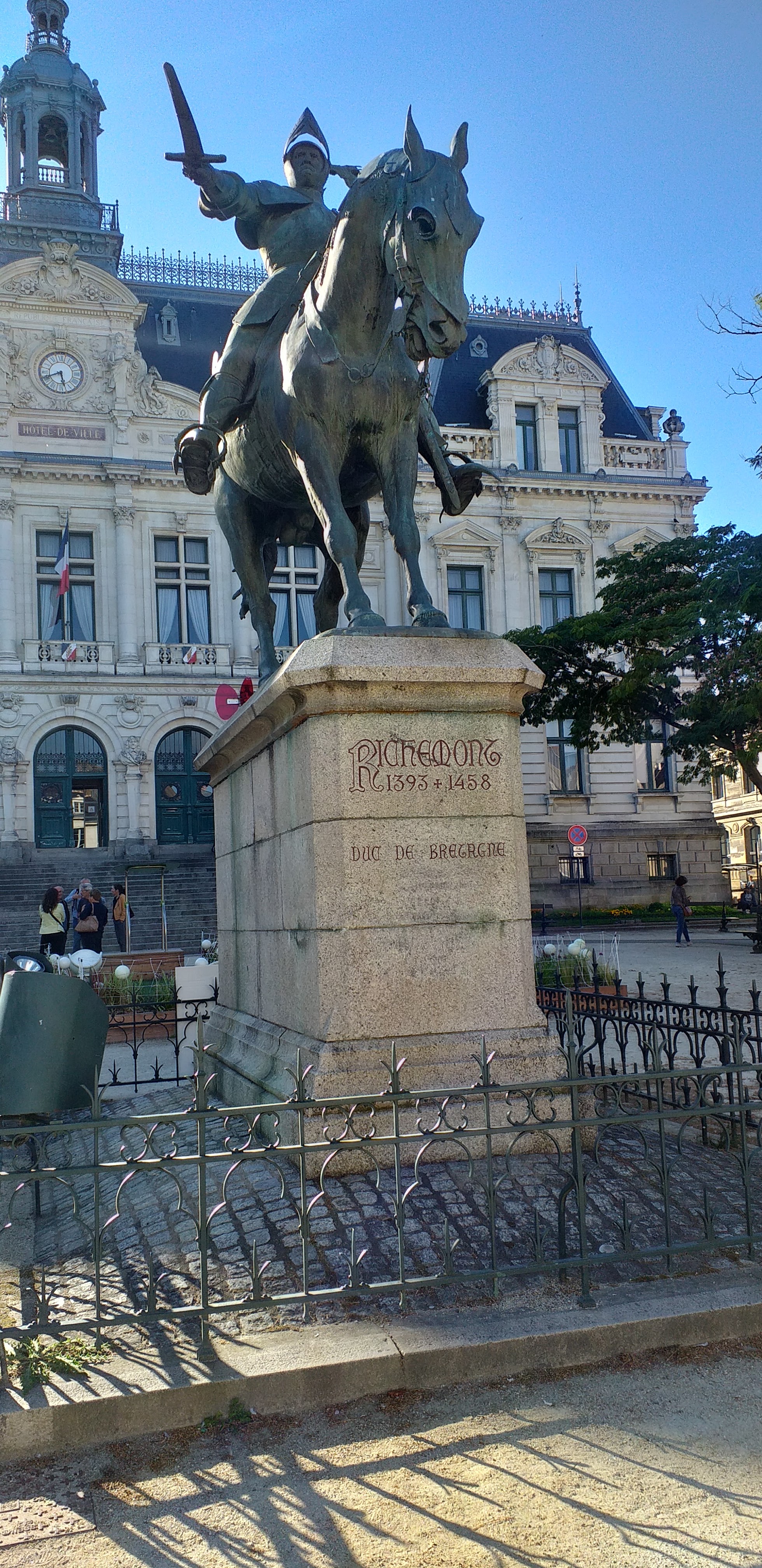 Photo n° 19 de l'avis de Jean-marc.e fait le 19/09/2019 à 17:17