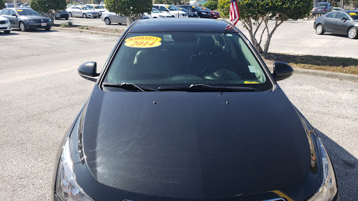 Used Car Dealer «American Car Center», reviews and photos, 8350 Park Blvd N, Seminole, FL 33777, USA