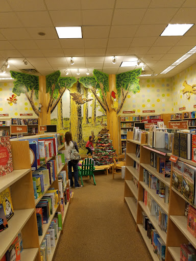Book Store «Barnes & Noble», reviews and photos, 7707 Bluebonnet Blvd, Baton Rouge, LA 70810, USA