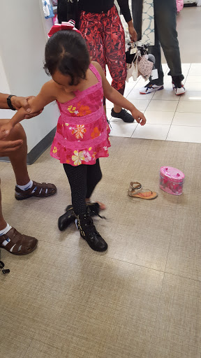 Clothing Store «Burlington Coat Factory», reviews and photos, 4105 Century Blvd, Pittsburg, CA 94565, USA