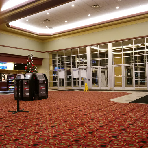 Movie Theater «Plymouth Grand 15», reviews and photos, 3400 Vicksburg Ln N, Plymouth, MN 55447, USA