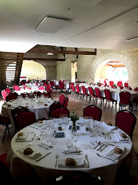 Atmosphère du Restaurant français L’Atelier 110 à Saint-Martin-aux-Chartrains - n°11