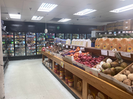 Indian Grocery Store «Patel Brothers», reviews and photos, 1850 S Hurstbourne Pkwy, Louisville, KY 40220, USA