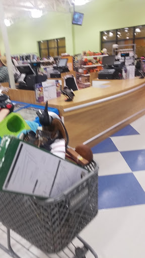 Thrift Store «Goodwill - Roseville, MN - Cleveland Avenue», reviews and photos, 2500 Cleveland Ave N, Roseville, MN 55113, USA