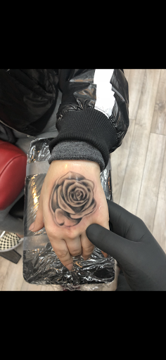 Tattoo Shop «Full Moon Tattoo», reviews and photos, 98 Lockwood Ave, Yonkers, NY 10701, USA