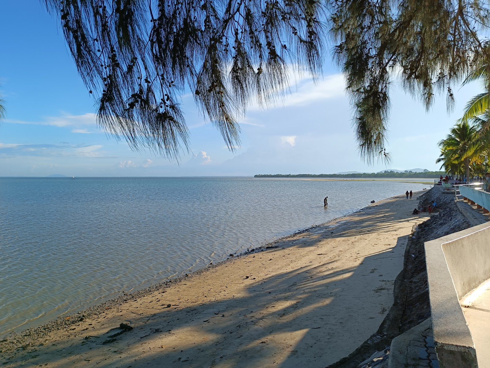 Foto de Phum Riang Beach - lugar popular entre los conocedores del relax