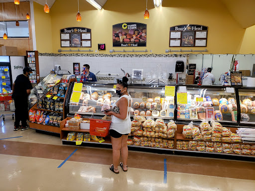 Grocery Store «C-Town Supermarkets», reviews and photos, 360 Boston Post Rd, Stratford, CT 06460, USA