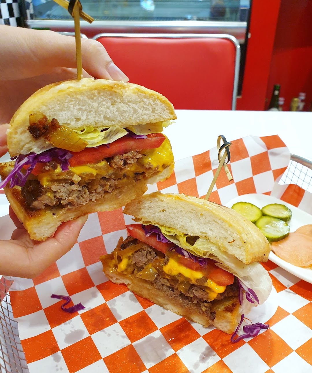 Cali Bánh Mì Burger - Lucas Diner
