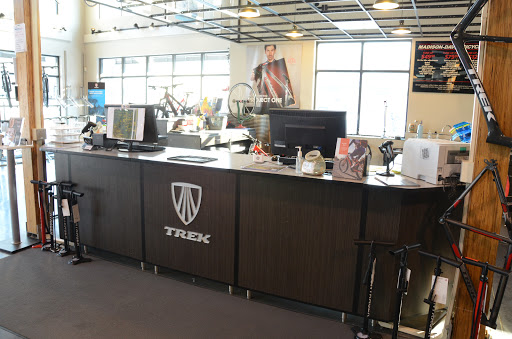 Bicycle Store «Madison & Davis Bicycle Shop», reviews and photos, 912 S 8th St, Quincy, IL 62301, USA