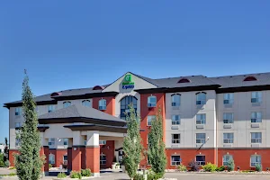 Holiday Inn Express & Suites Sherwood Park-Edmonton Area, an IHG Hotel image