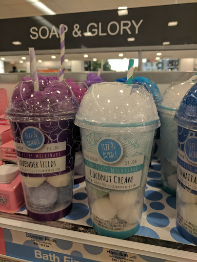 Cosmetics Store «Ulta Beauty», reviews and photos, 3839 Emery St #200, Emeryville, CA 94608, USA