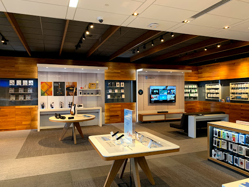Cell Phone Store «AT&T», reviews and photos, 1812 N Westshore Blvd, Tampa, FL 33607, USA