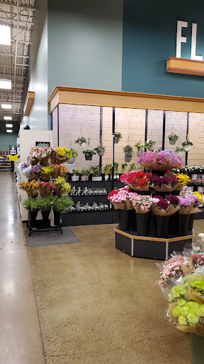 Grocery Store «Fred Meyer», reviews and photos, 22075 NW Imbrie Dr, Hillsboro, OR 97124, USA