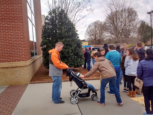 Camping Store «REI», reviews and photos, 3334 W Friendly Ave #140, Greensboro, NC 27410, USA