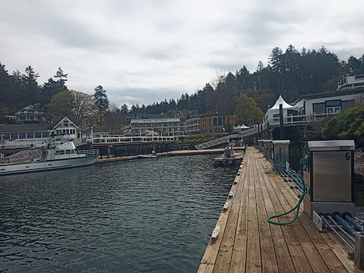 Grocery Store «Roche Harbor Grocery Store», reviews and photos, 248 Reuben Memorial Dr, Friday Harbor, WA 98250, USA