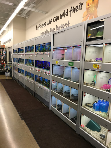 Pet Supply Store «Pet Supplies Plus», reviews and photos, 209 Towne Dr, Elizabethtown, KY 42701, USA