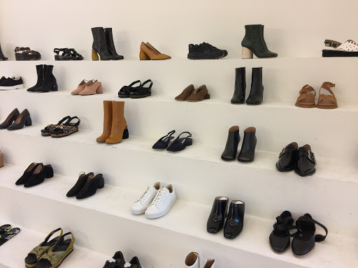 Fashion Accessories Store «Totokaelo», reviews and photos, 1523 10th Ave, Seattle, WA 98122, USA