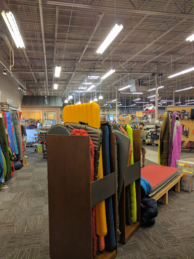 Camping Store «REI», reviews and photos, 1165 Perimeter Center W #200, Atlanta, GA 30338, USA