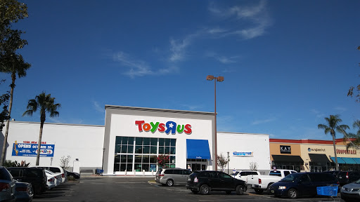 Shopping Mall «Loop West Shopping Center», reviews and photos, 2001 W Osceola Pkwy, Kissimmee, FL 34741, USA