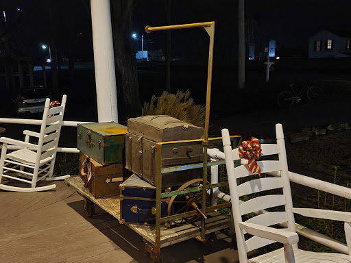 Hotel «Grand Victorian Inn», reviews and photos, 5 Old Dixie Hwy, Park City, KY 42160, USA