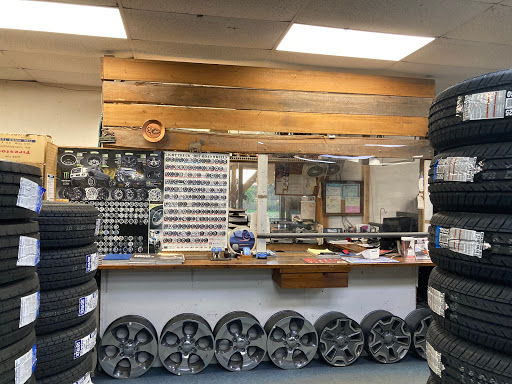 Tire Shop «Tire Capital», reviews and photos, 7125 US Hwy 98 N, Lakeland, FL 33809, USA