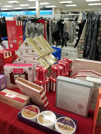 Clothing Store «Ross Dress for Less», reviews and photos, 14200 Baltimore Ave, Laurel, MD 20707, USA