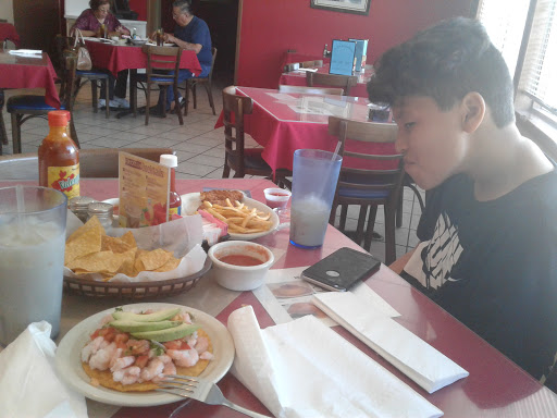 Mexican Restaurant «La Isla Restaurant», reviews and photos, 611 W Park Row Dr, Arlington, TX 76010, USA