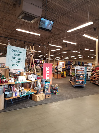Camping Store «REI», reviews and photos, 1165 Perimeter Center W #200, Atlanta, GA 30338, USA