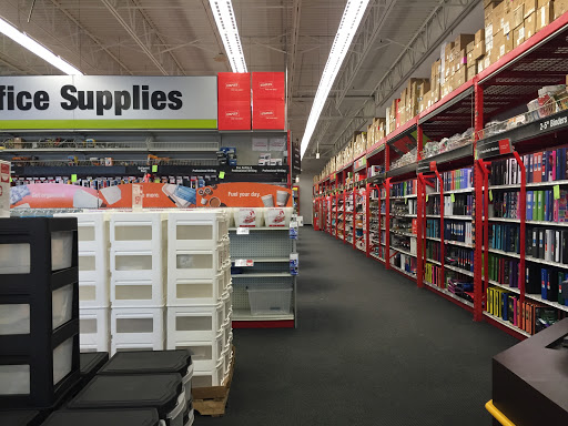 Office Supply Store «Staples», reviews and photos, 335 Haggerty Rd, Walled Lake, MI 48390, USA