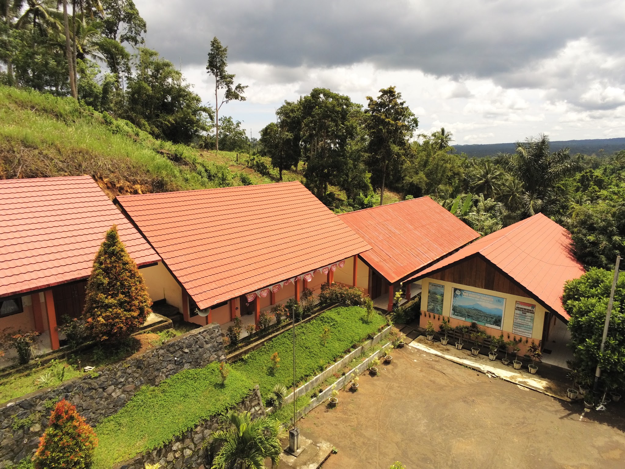 Foto SMK  Kristen Tombatu, Kab. Minahasa Tenggara