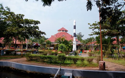 Regional Science Centre And Planetarium Calicut image