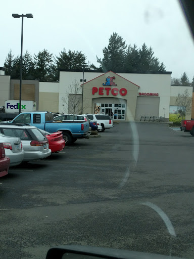 Pet Supply Store «Petco Animal Supplies», reviews and photos, 1619 SE Ensign Ln, Warrenton, OR 97146, USA