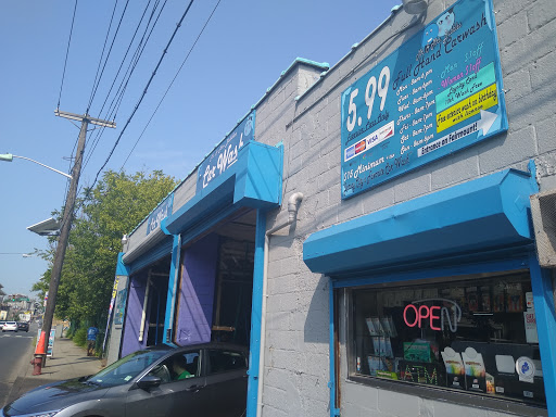 Mr. & Mrs. Bubbles Car Wash en Jersey City
