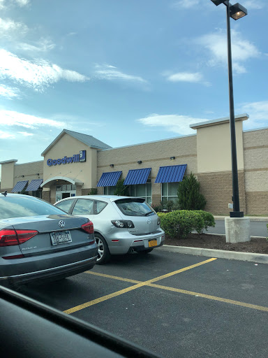 Thrift Store «Goodwill», reviews and photos