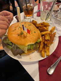 Hamburger du Restaurant français L'Anvers du Décor à Paris - n°5