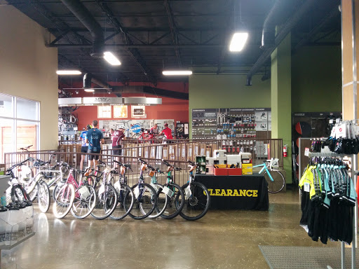 Bicycle Store «Performance Bicycle», reviews and photos, 4051 Lyndon B Johnson Fwy #110, Farmers Branch, TX 75244, USA