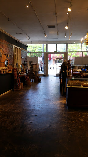 Used Clothing Store «Knimble Clothing», reviews and photos, 851 4th St, San Rafael, CA 94901, USA