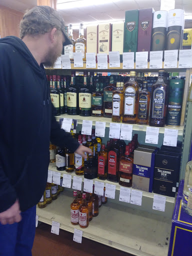 Wine Store «B-21 Fine Wine & Spirits», reviews and photos, 43380 US Hwy 19 N, Tarpon Springs, FL 34689, USA