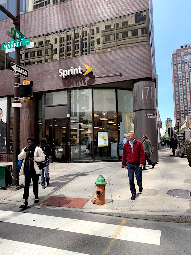 Cell Phone Store «T-Mobile», reviews and photos, 25 City Ave, Bala Cynwyd, PA 19004, USA