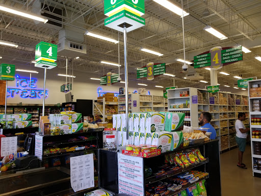 Grocery Store «Patel Brothers», reviews and photos, 830 W Golf Rd, Schaumburg, IL 60194, USA