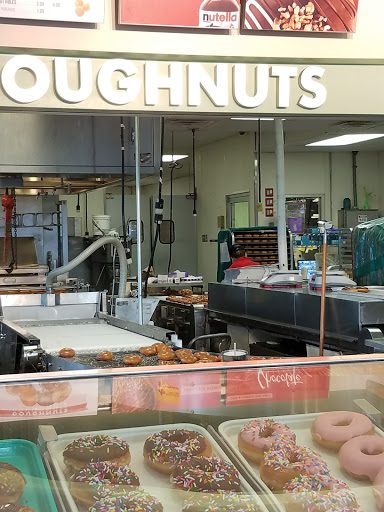 Donut Shop «Krispy Kreme South Charleston», reviews and photos, 42 Riverwalk Plaza McCorkle Ave, South Charleston, WV 25303, USA