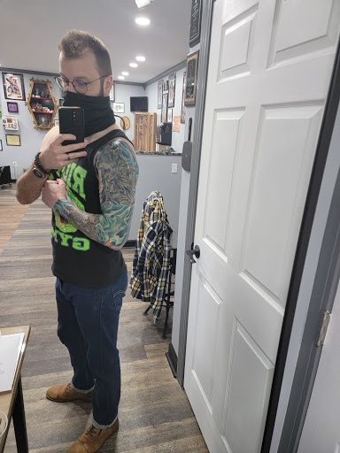 Tattoo Shop «Skin Tight Tattoo», reviews and photos, 1162 Old State Rte 74, Batavia, OH 45103, USA