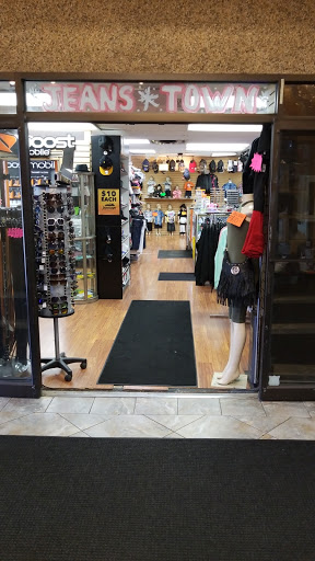 Shoe Store «Jeans Town», reviews and photos, 1045 Park St, Peekskill, NY 10566, USA