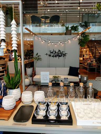 Furniture Store «CB2», reviews and photos, 34 Ellis St, San Francisco, CA 94102, USA