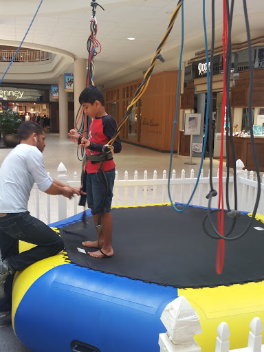 Shopping Mall «West Ridge Mall», reviews and photos, 1801 SW Wanamaker Rd, Topeka, KS 66604, USA