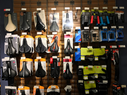 Camping Store «REI», reviews and photos, 6911 Fayetteville Rd #109, Durham, NC 27713, USA